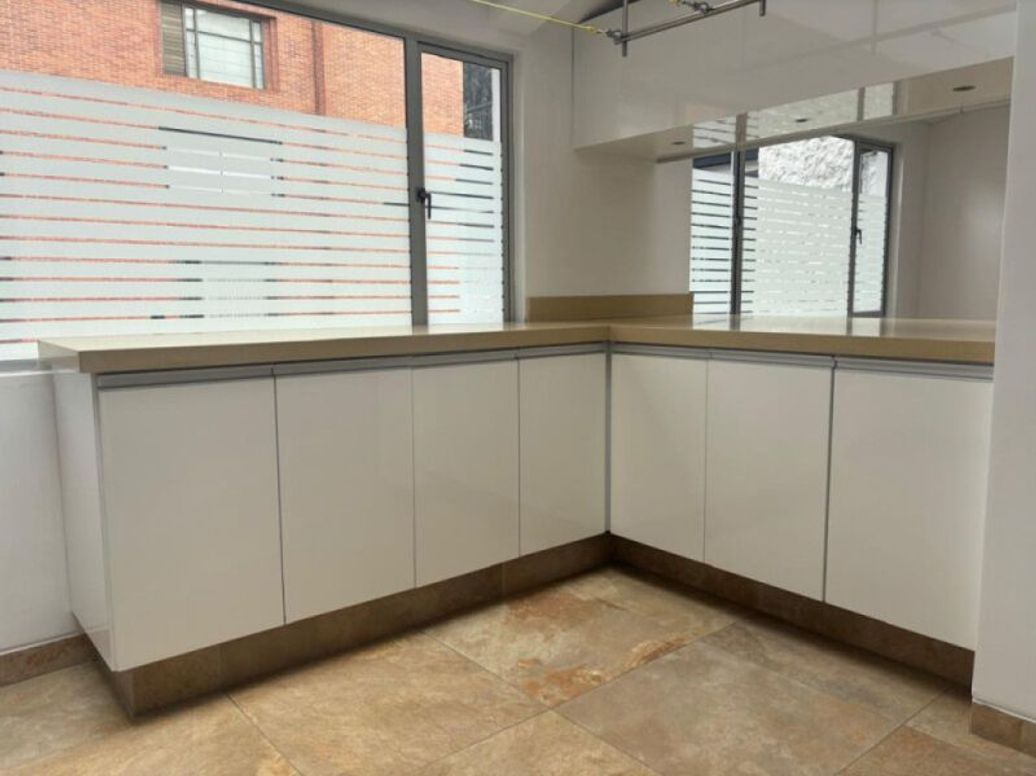 Apartamento de 3 alcobas en arriendo en Las Acacias, Bogotá, 264 m² · foto 8 de 16