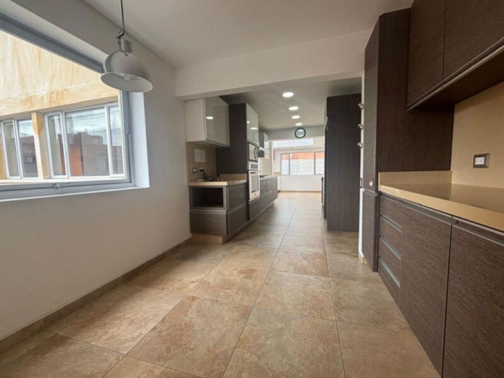 Apartamento de 3 alcobas en arriendo en Las Acacias, Bogotá, 264 m² · foto 7 de 16
