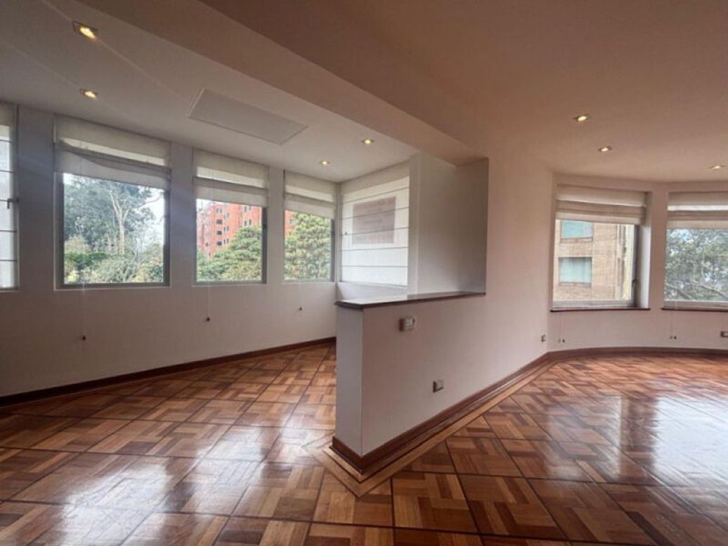 Apartamento de 3 alcobas en arriendo en Las Acacias, Bogotá, 264 m² · foto 5 de 16