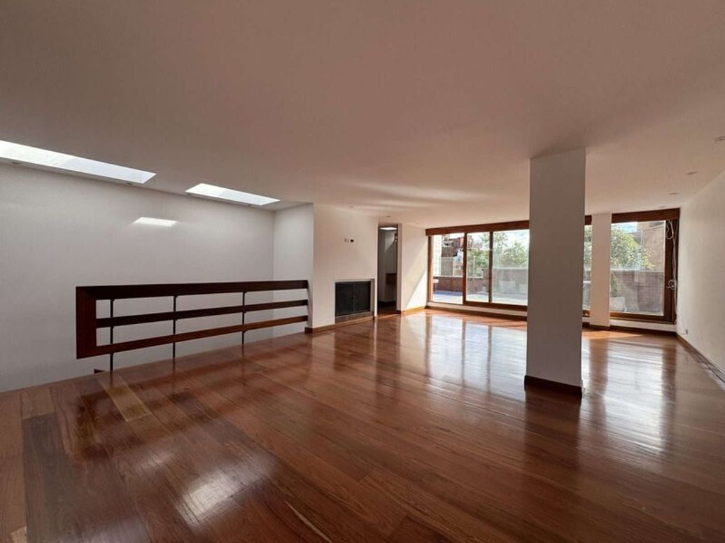 Apartamento de 3 alcobas en arriendo en Bellavista, Bogotá, 156 m² · foto 3 de 20