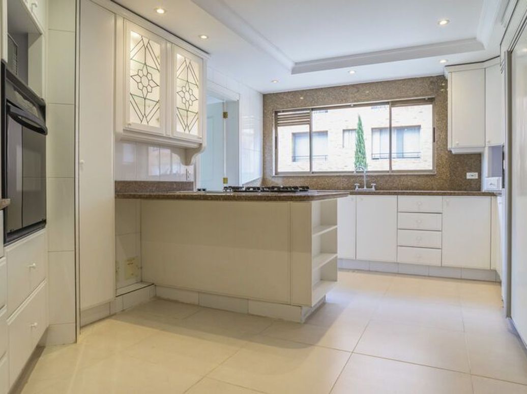 Apartamento de 3 alcobas en venta en Chicó Norte, Bogotá, 220 m² · foto 6 de 20