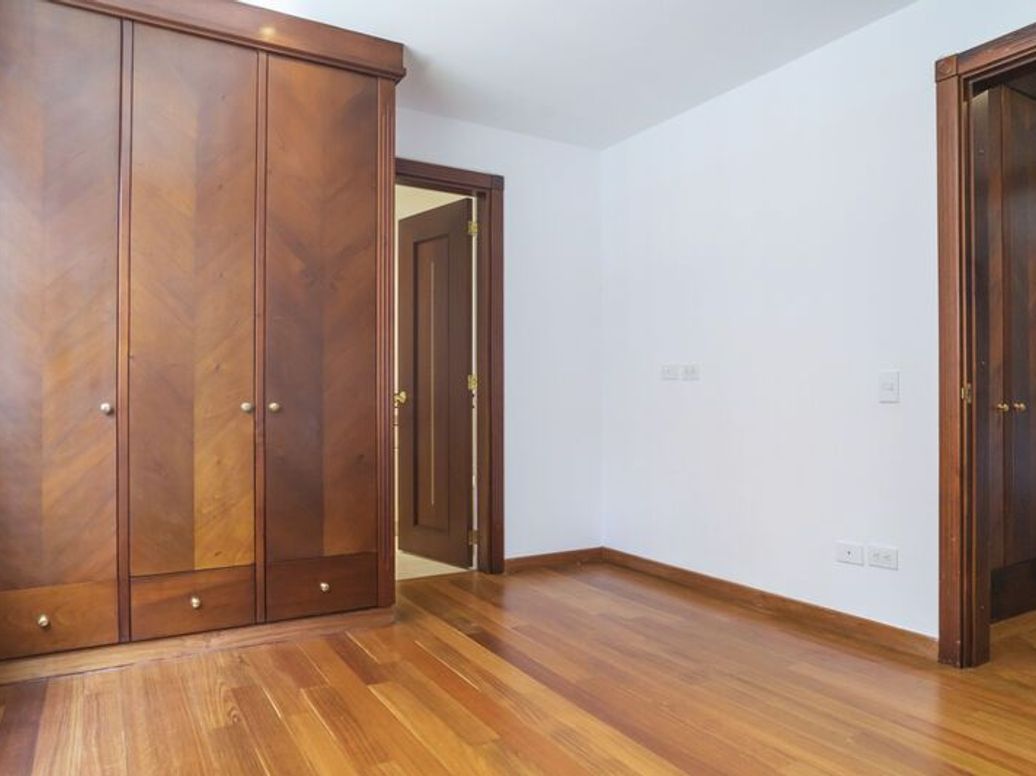 Apartamento de 3 alcobas en venta en Chicó Norte, Bogotá, 220 m² · foto 15 de 20