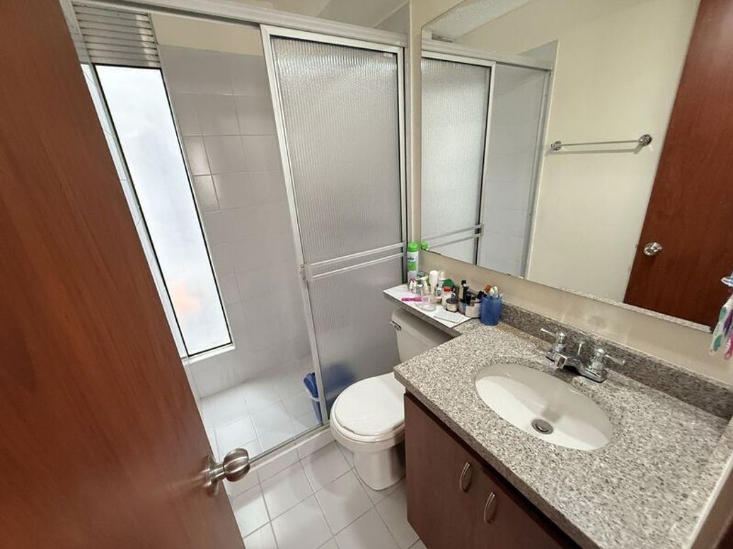 Apartamento de 3 alcobas en venta en Verbenal, Bogotá, 66 m² · foto 9 de 20