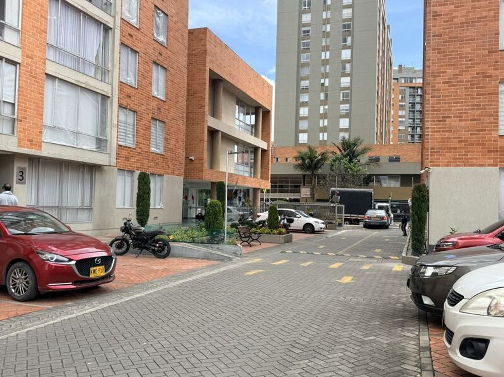 Apartamento de 3 alcobas en venta en Verbenal, Bogotá, 66 m² · foto 15 de 20