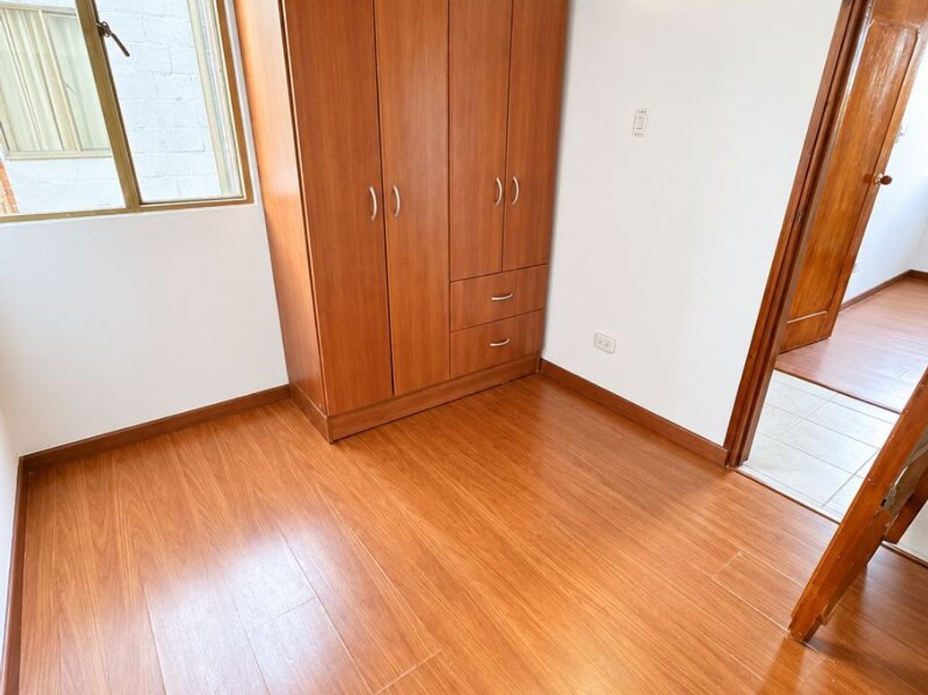 Apartamento de 3 alcobas en venta en Ub Villas De Castilla, Bogotá, 58 m² · foto 6 de 11