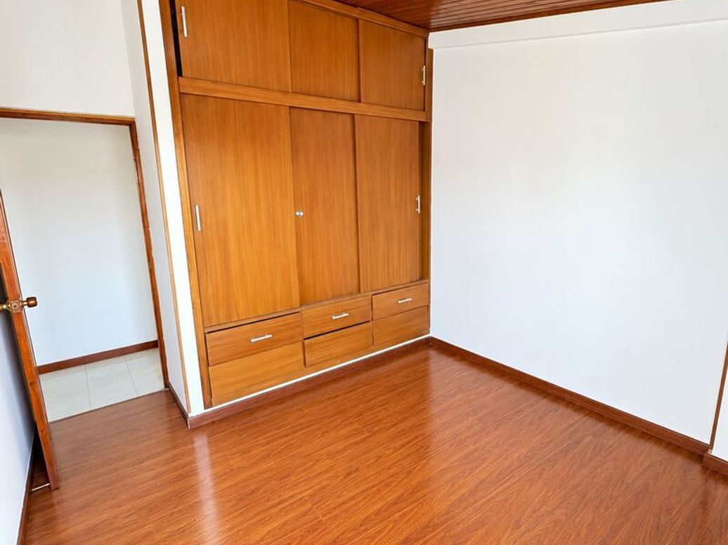Apartamento de 3 alcobas en venta en Ub Villas De Castilla, Bogotá, 58 m² · foto 8 de 11