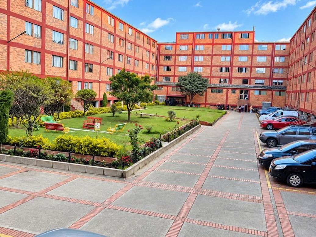 Apartamento de 3 alcobas en venta en Ub Villas De Castilla, Bogotá, 58 m² · foto 10 de 11