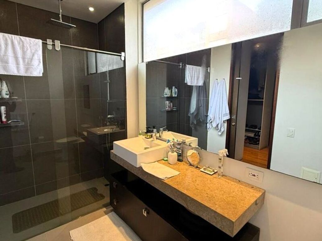 Apartamento de 2 alcobas en venta en Molinos Norte, Bogotá, 193 m² · foto 18 de 20