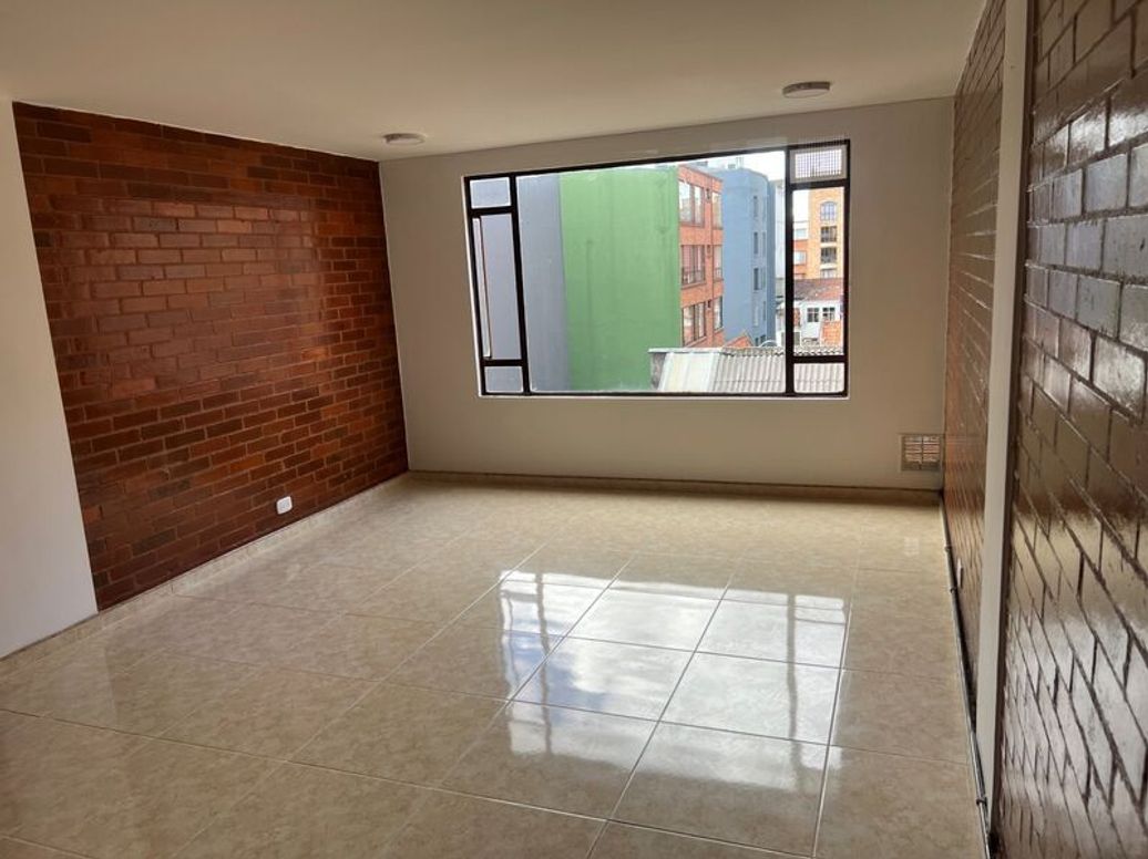 Apartamento de 2 alcobas en venta en Bosque Calderón, Bogotá, 64 m² · foto 2 de 20