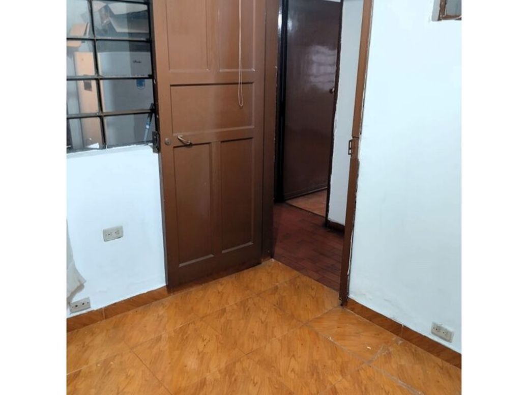 Casa de 4 alcobas en venta en El Laurel, Bogotá, 180 m² · foto 3 de 15