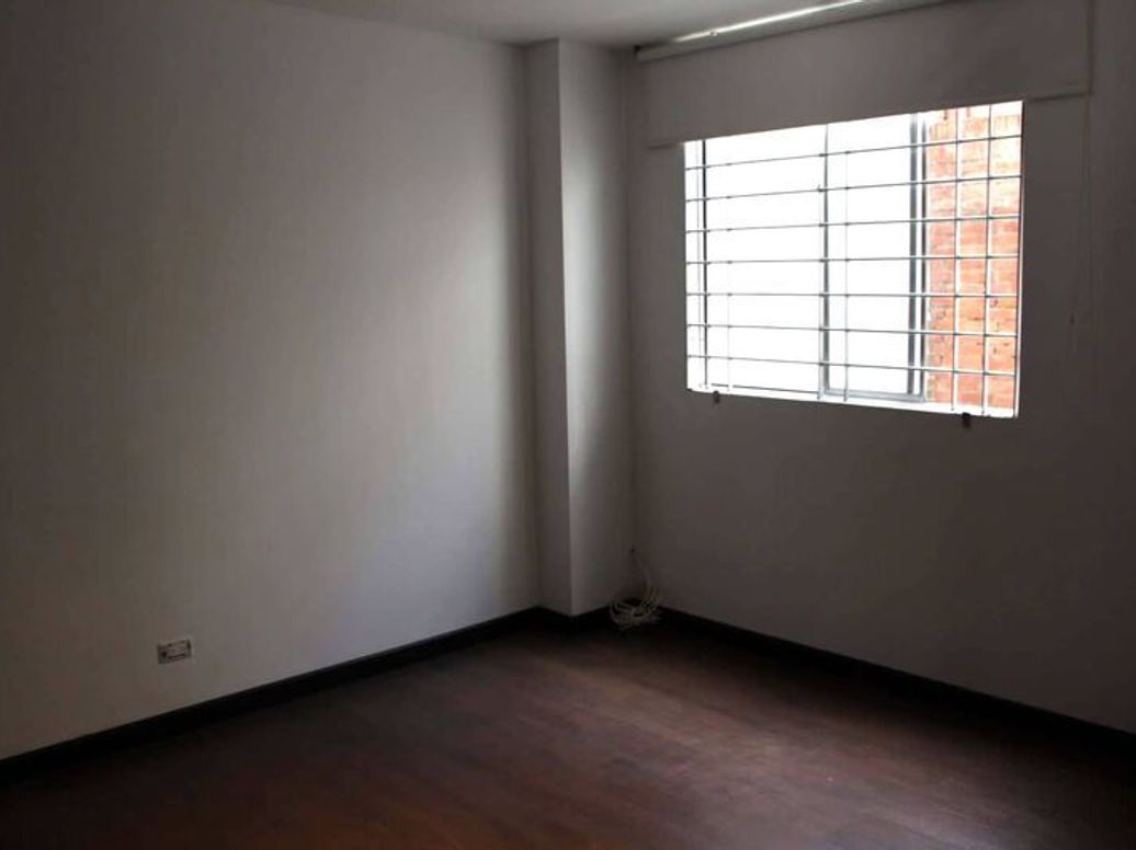 Apartamento de 1 alcoba en venta en La Macarena, Bogotá, 54 m² · foto 8 de 11