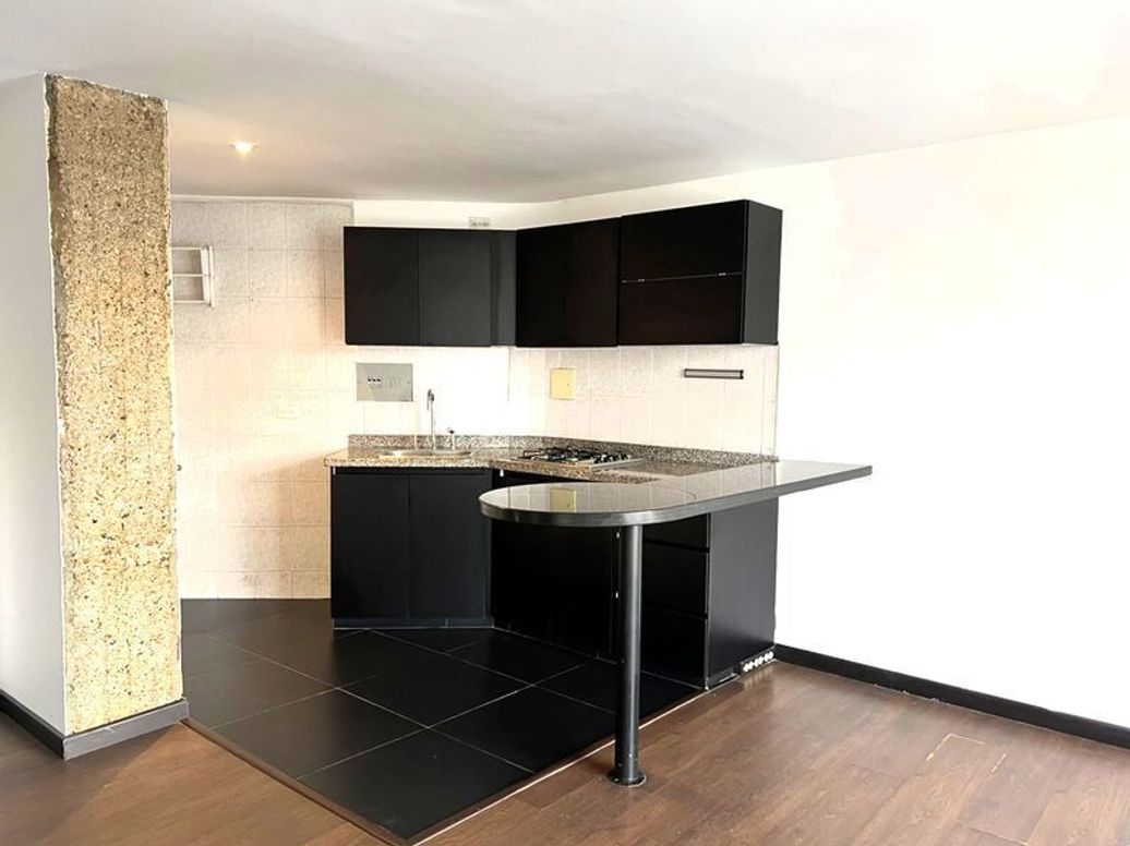 Apartamento de 1 alcoba en venta en La Macarena, Bogotá, 54 m² · foto 4 de 11