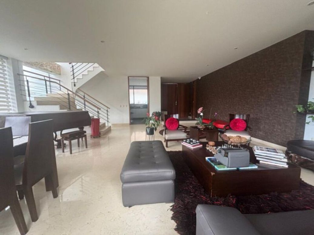 Casa de 4 alcobas en venta en Niza Suba, Bogotá, 380 m² · foto 4 de 20