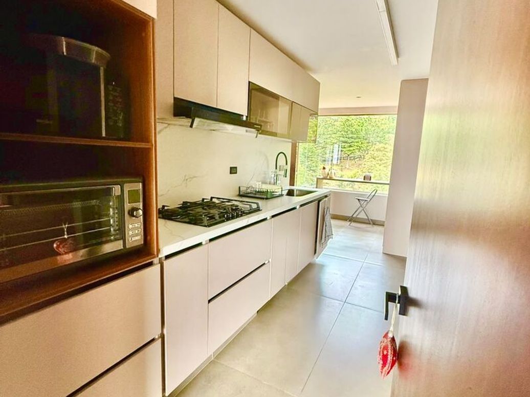 Apartamento de 3 alcobas en venta en A.S.D., Bogotá, 183 m² · foto 13 de 18