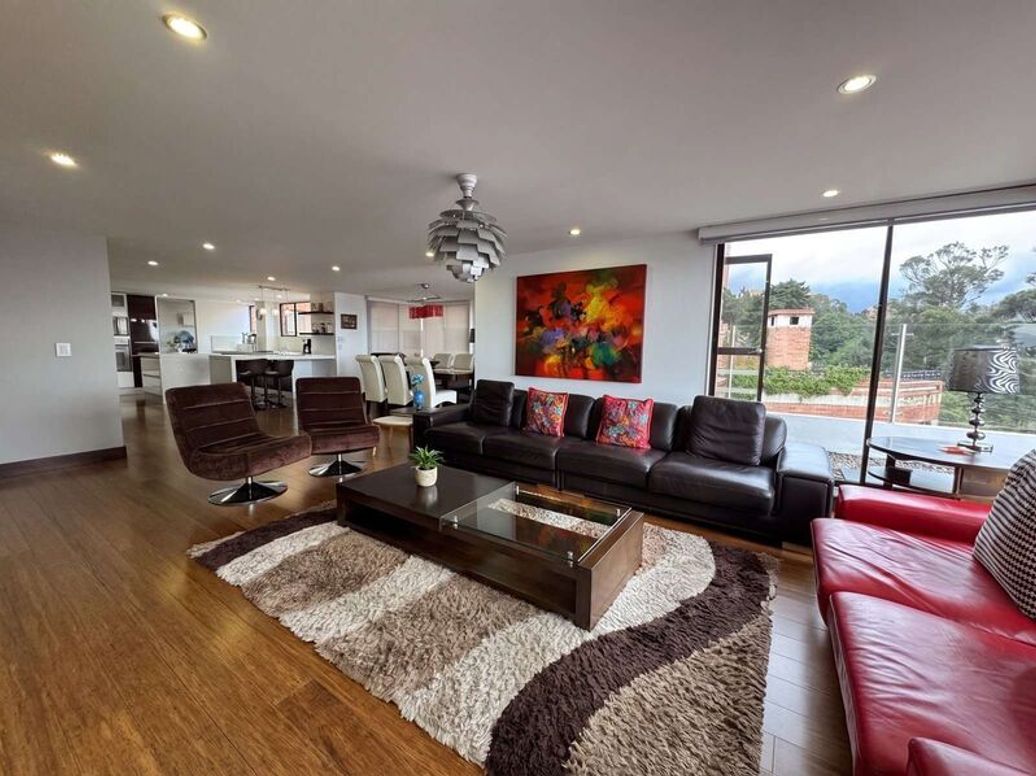 Apartamento de 3 alcobas en venta en A.S.D., Bogotá, 253 m² · foto 2 de 20