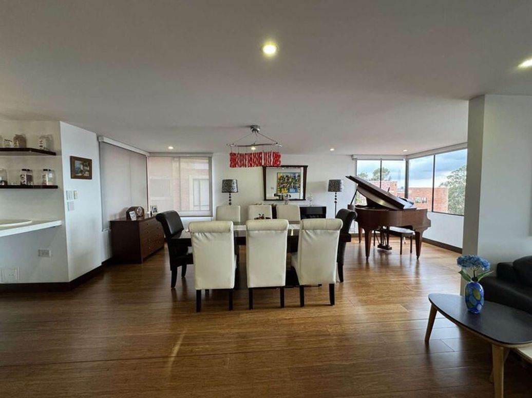 Apartamento de 3 alcobas en venta en A.S.D., Bogotá, 253 m² · foto 5 de 20