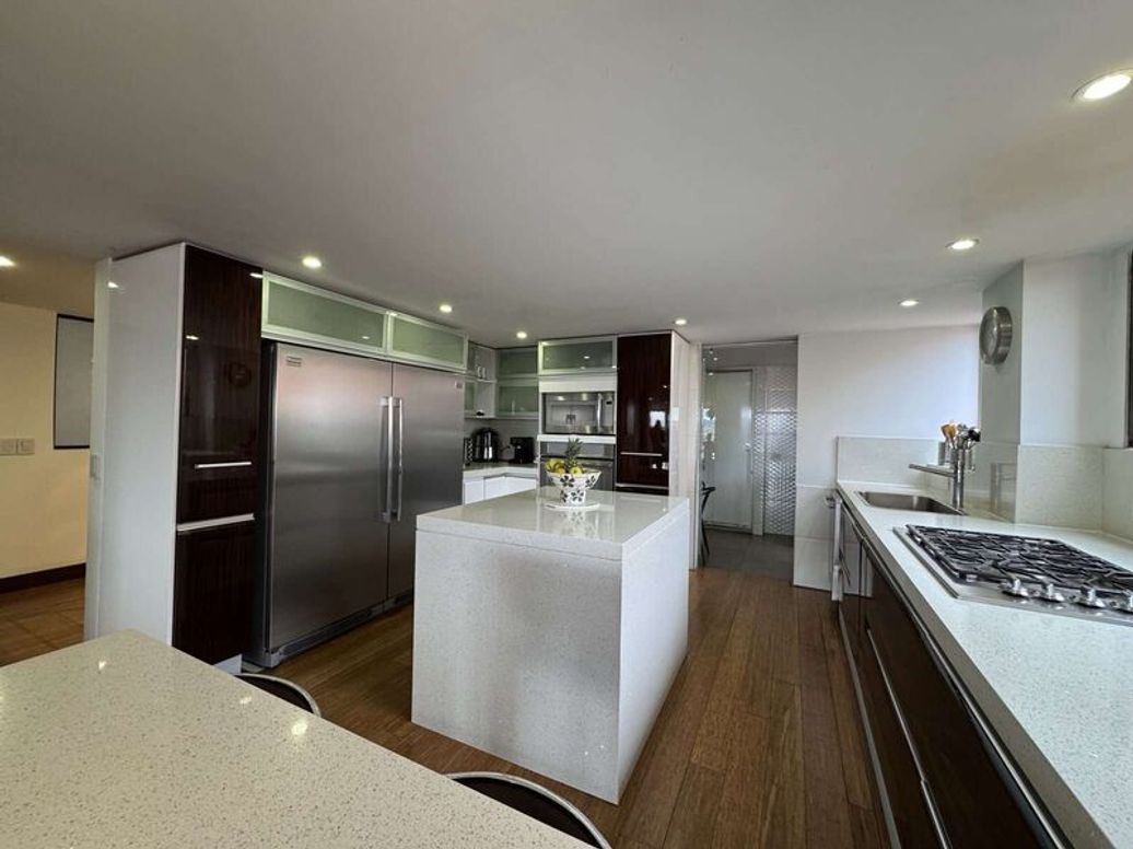 Apartamento de 3 alcobas en venta en A.S.D., Bogotá, 253 m² · foto 8 de 20
