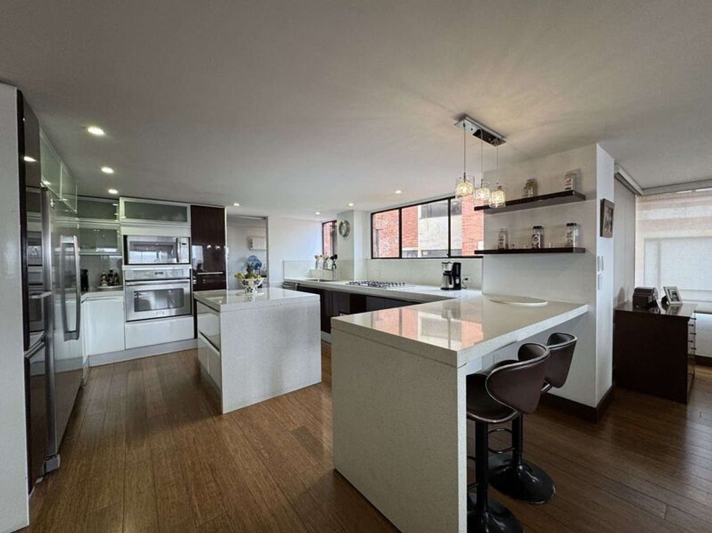 Apartamento de 3 alcobas en venta en A.S.D., Bogotá, 253 m² · foto 6 de 20