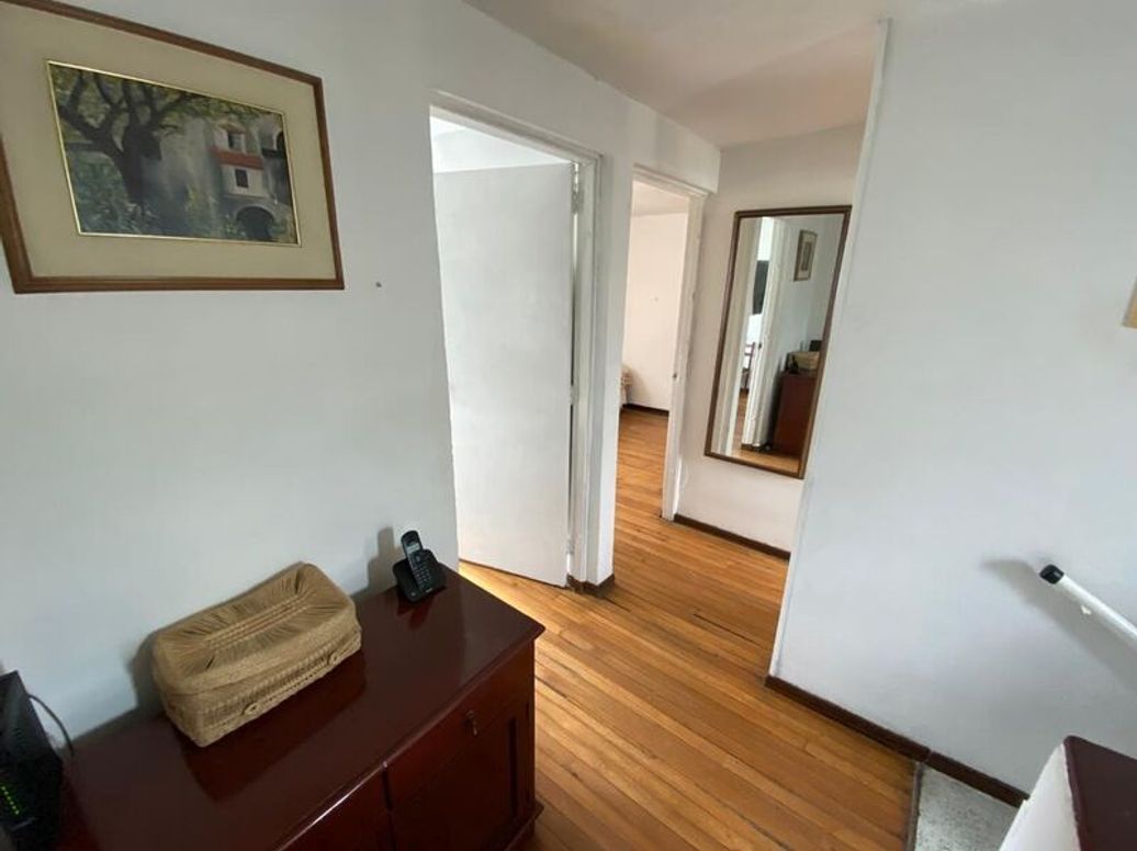 Casa de 4 alcobas en venta en San Joaquín, Bogotá, 120 m² · foto 8 de 11