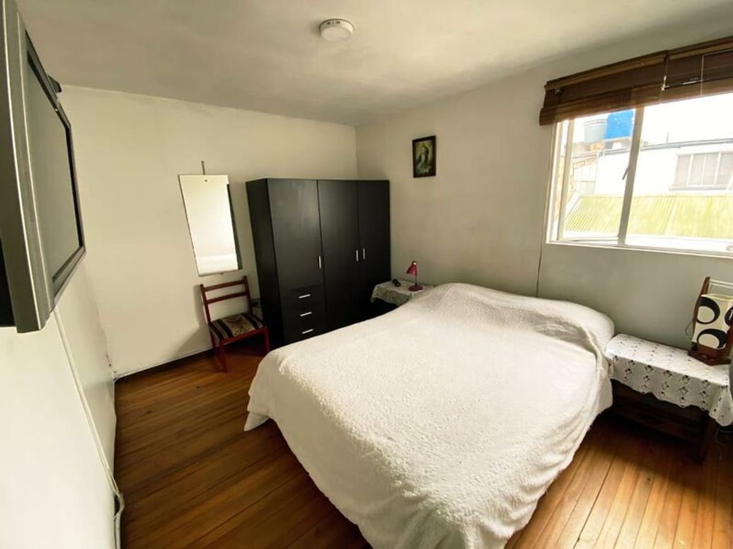 Casa de 4 alcobas en venta en San Joaquín, Bogotá, 120 m² · foto 9 de 11