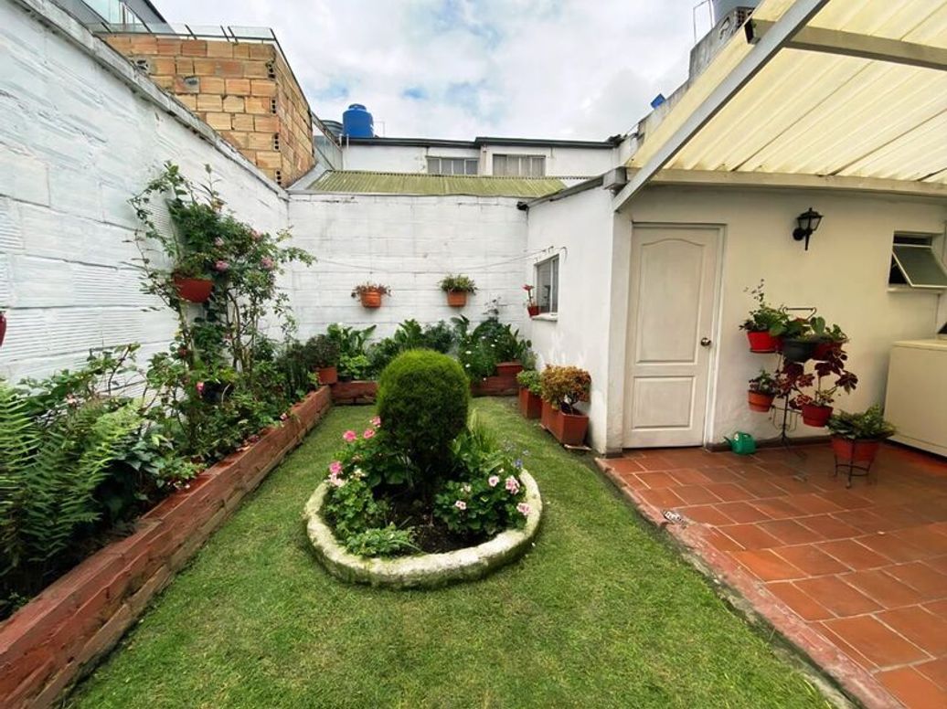 Casa de 4 alcobas en venta en San Joaquín, Bogotá, 120 m² · foto 6 de 11
