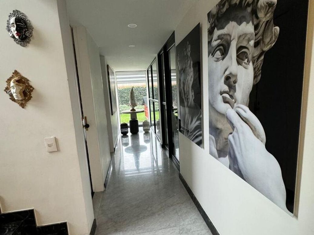 Casa de 4 alcobas en venta en Casa Blanca, Bogotá, 320 m² · foto 7 de 9