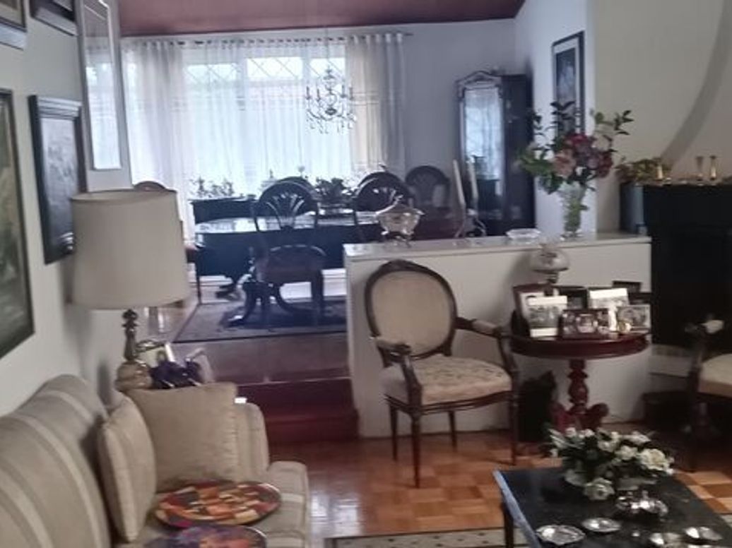 Casa de 3 alcobas en venta en Los Cedritos, Bogotá, 375 m² · foto 3 de 20