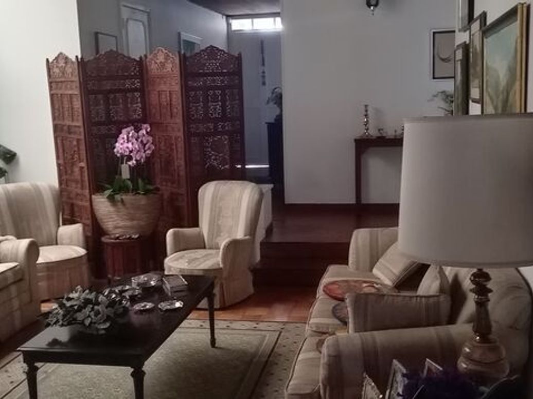 Casa de 3 alcobas en venta en Los Cedritos, Bogotá, 375 m² · foto 13 de 20