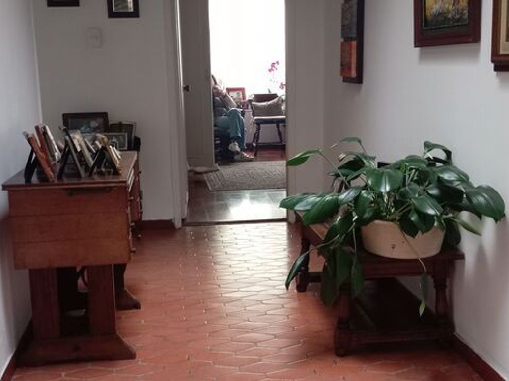 Casa de 3 alcobas en venta en Los Cedritos, Bogotá, 375 m² · foto 14 de 20