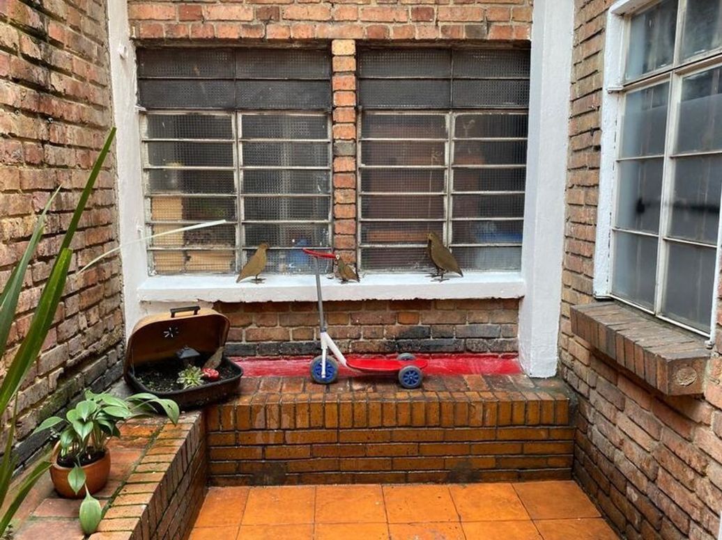 Casa de 4 alcobas en venta en Quinta Camacho, Bogotá, 302 m² · foto 2 de 20