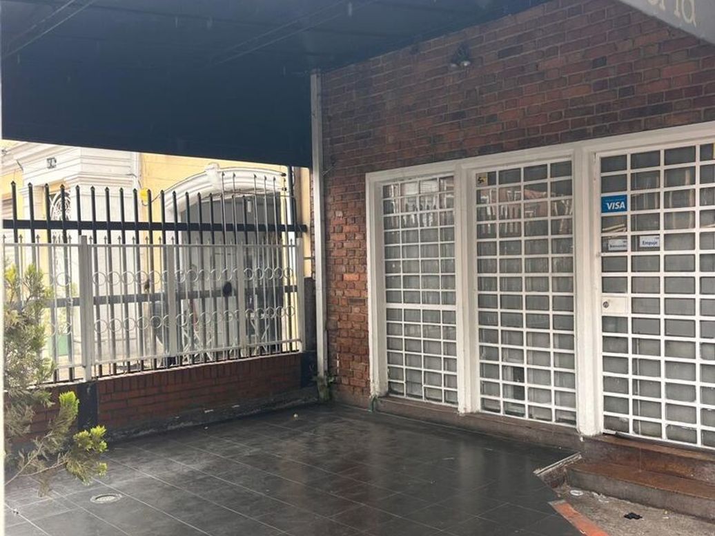 Casa de 4 alcobas en venta en Quinta Camacho, Bogotá, 302 m² · foto 10 de 20