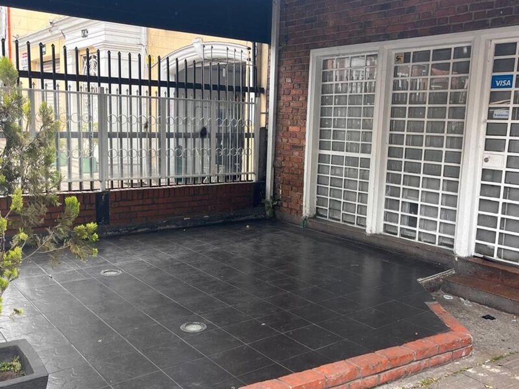 Casa de 4 alcobas en venta en Quinta Camacho, Bogotá, 302 m² · foto 9 de 20