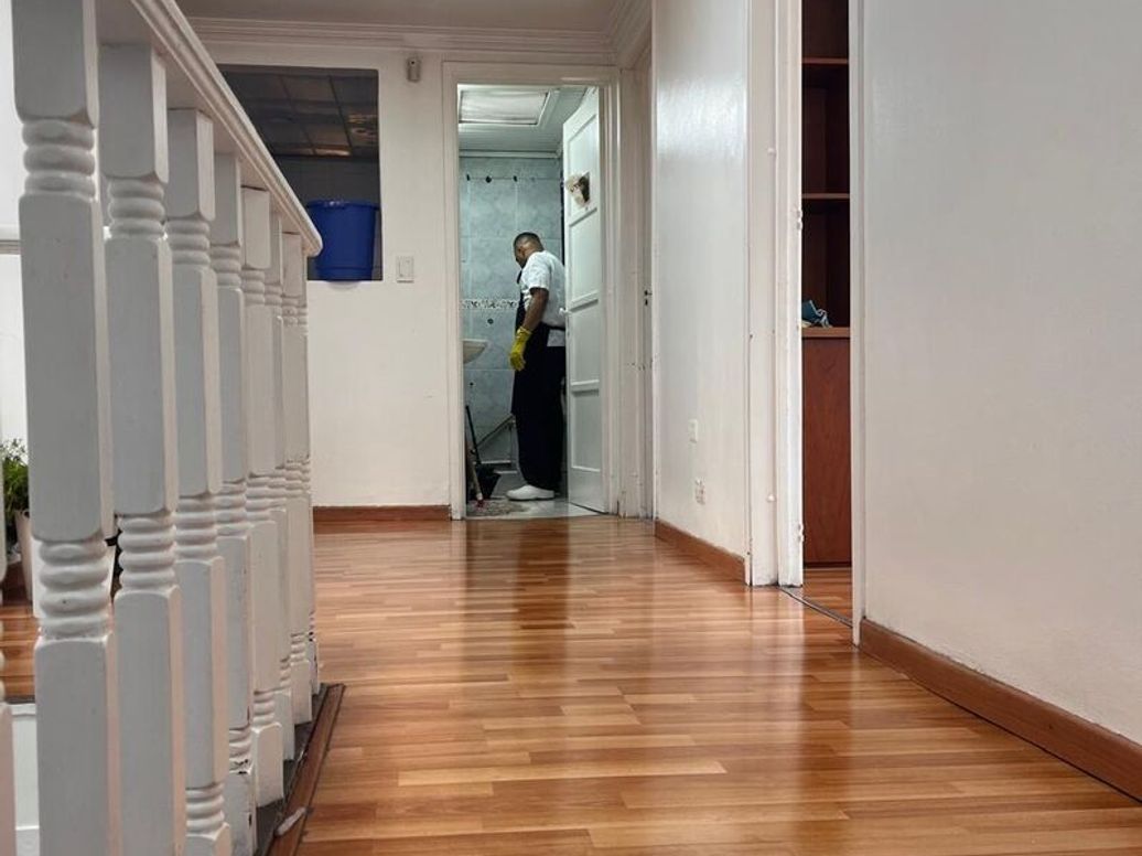 Casa de 4 alcobas en venta en Quinta Camacho, Bogotá, 302 m² · foto 15 de 20