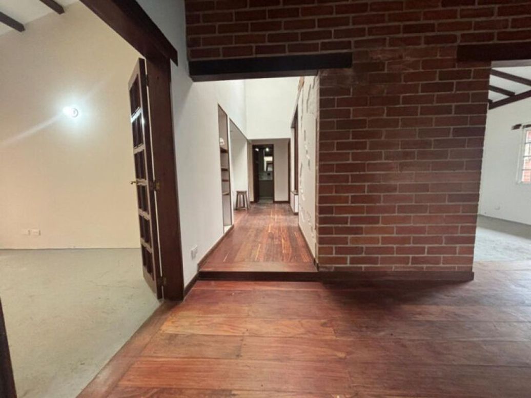 Casa de 3 alcobas en venta en San Isidro, Bogotá, 270 m² · foto 13 de 19