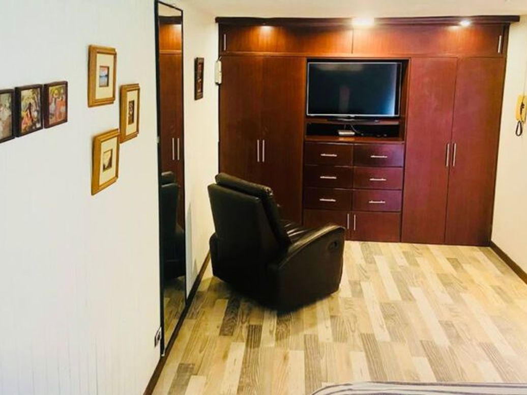 Casa de 5 alcobas en venta en Estoril, Bogotá, 330 m² · foto 14 de 20