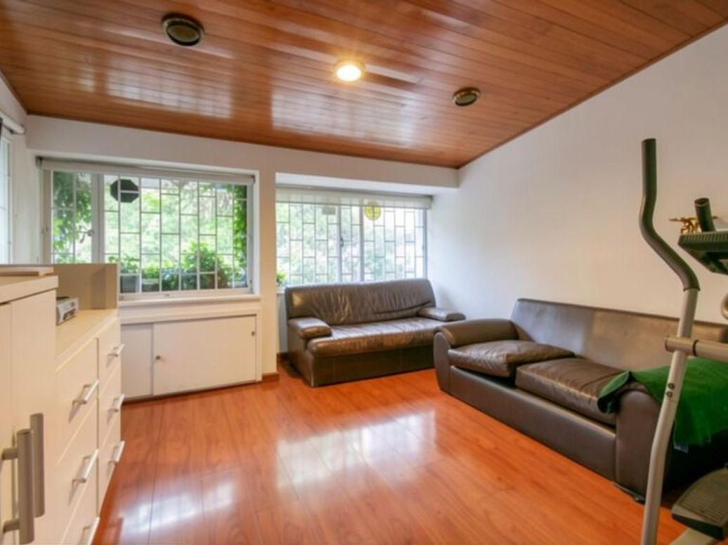 Casa de 5 alcobas en venta en Estoril, Bogotá, 330 m² · foto 6 de 20