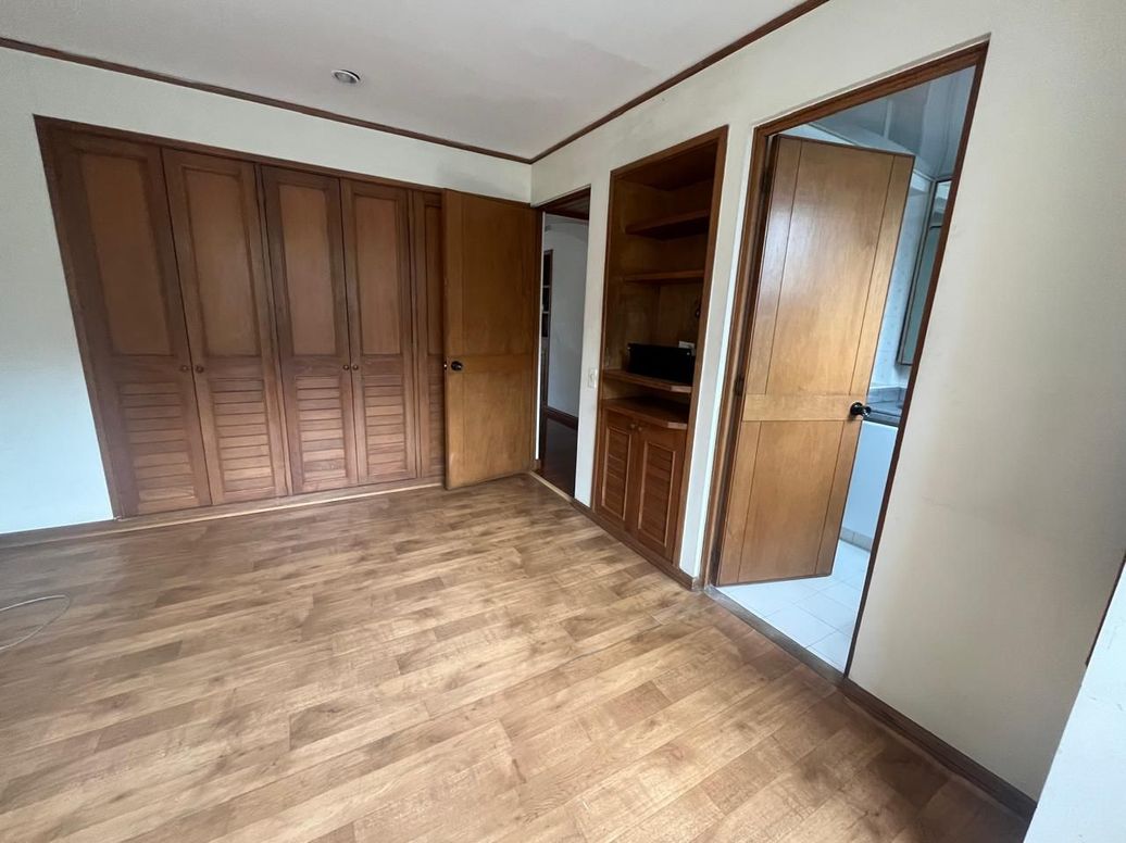 Apartamento de 3 alcobas en venta en Casa Blanca Suba, Bogotá, 81 m² · foto 2 de 20