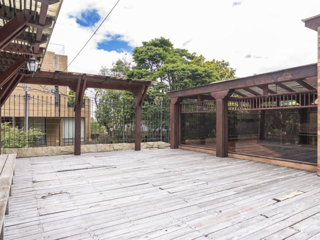 Casa de 3 alcobas en venta en El Seminario, Bogotá, 940 m² · foto 3 de 20