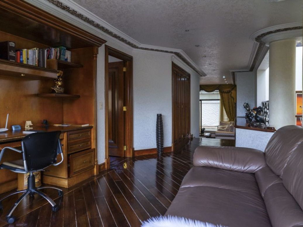 Casa de 3 alcobas en venta en El Seminario, Bogotá, 940 m² · foto 10 de 20