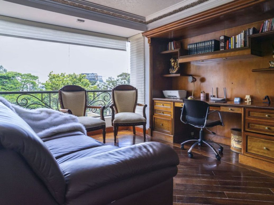 Casa de 3 alcobas en venta en El Seminario, Bogotá, 940 m² · foto 11 de 20
