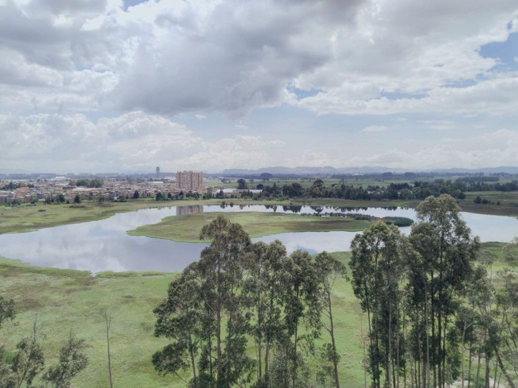 Apartamento de 3 alcobas en venta en El Dorado, Bogotá, 80 m² · foto 3 de 20