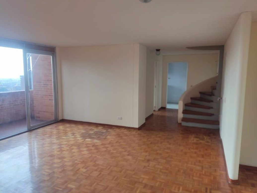 Apartamento de 3 alcobas en arriendo en Bosque Izquierdo, Bogotá, 131 m² · foto 4 de 18