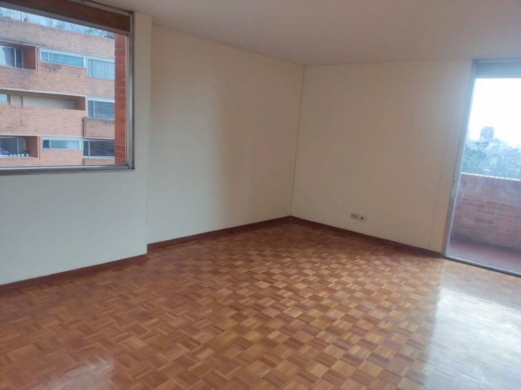 Apartamento de 3 alcobas en arriendo en Bosque Izquierdo, Bogotá, 131 m² · foto 6 de 18