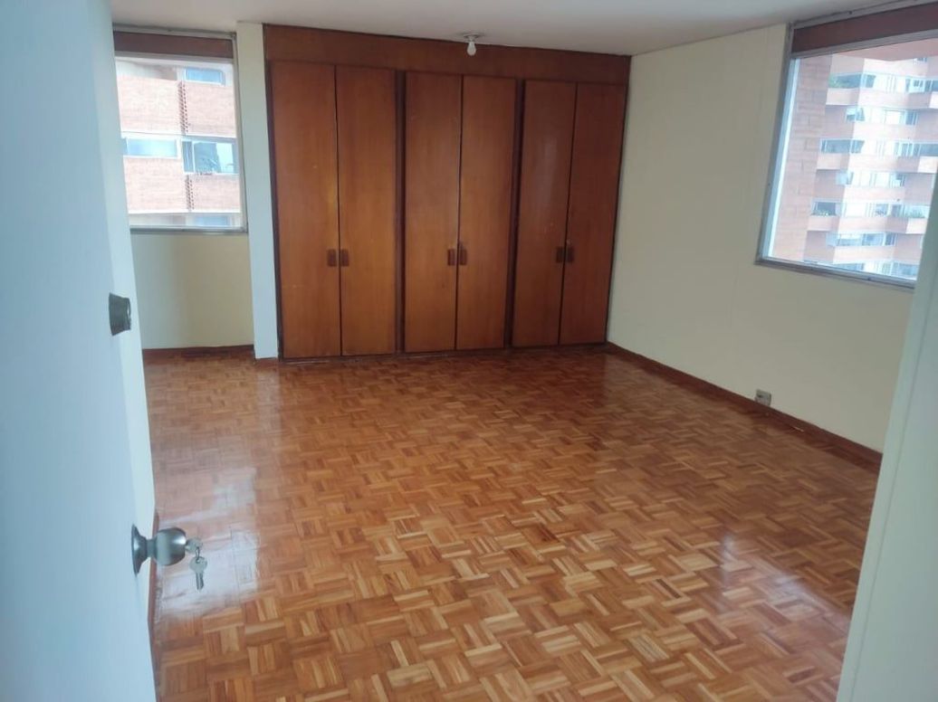 Apartamento de 3 alcobas en arriendo en Bosque Izquierdo, Bogotá, 131 m² · foto 10 de 18