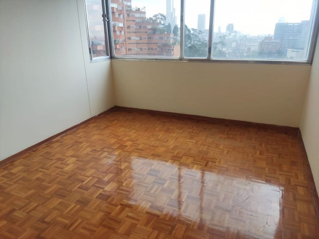 Apartamento de 3 alcobas en arriendo en Bosque Izquierdo, Bogotá, 131 m² · foto 12 de 18