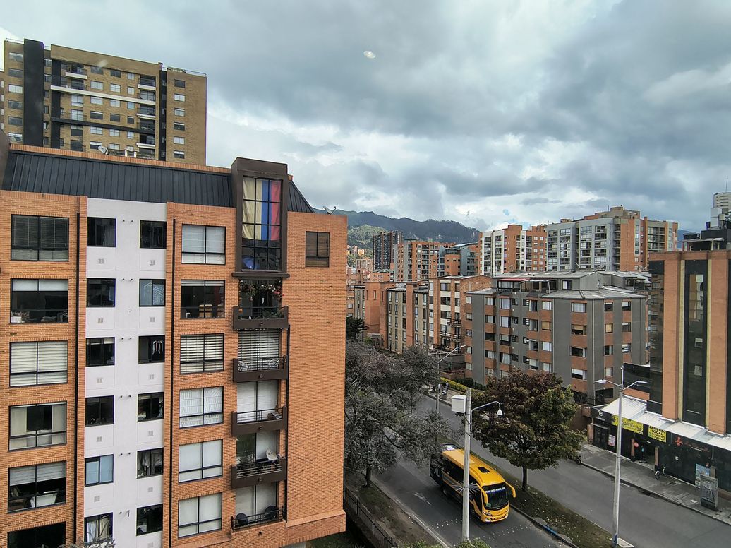 Apartaestudio en arriendo en Caobos Salazar, Bogotá, 65 m² · foto 4 de 10