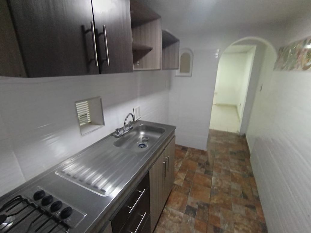 Apartamento de 4 alcobas en arriendo en Normandía, Bogotá, 70 m² · foto 8 de 16