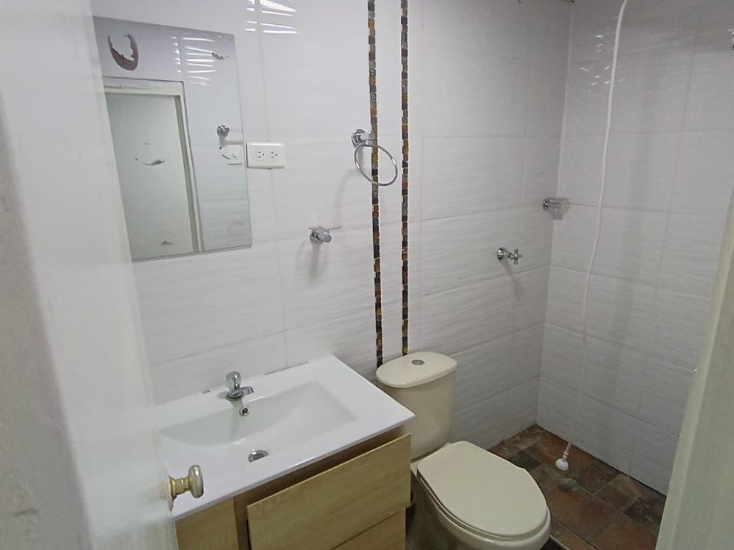 Apartamento de 4 alcobas en arriendo en Normandía, Bogotá, 70 m² · foto 11 de 16