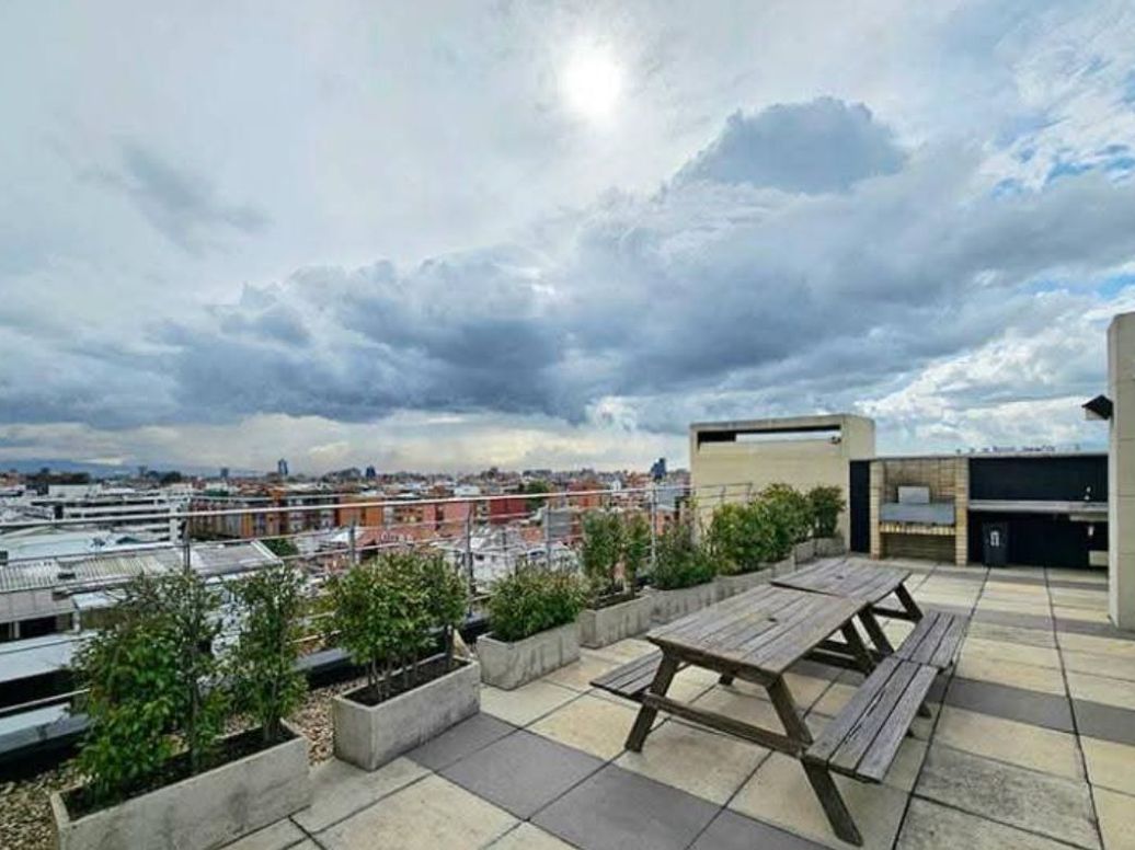 Apartaestudio en venta en Santa Barbara Central, Bogotá, 65 m² · foto 9 de 9