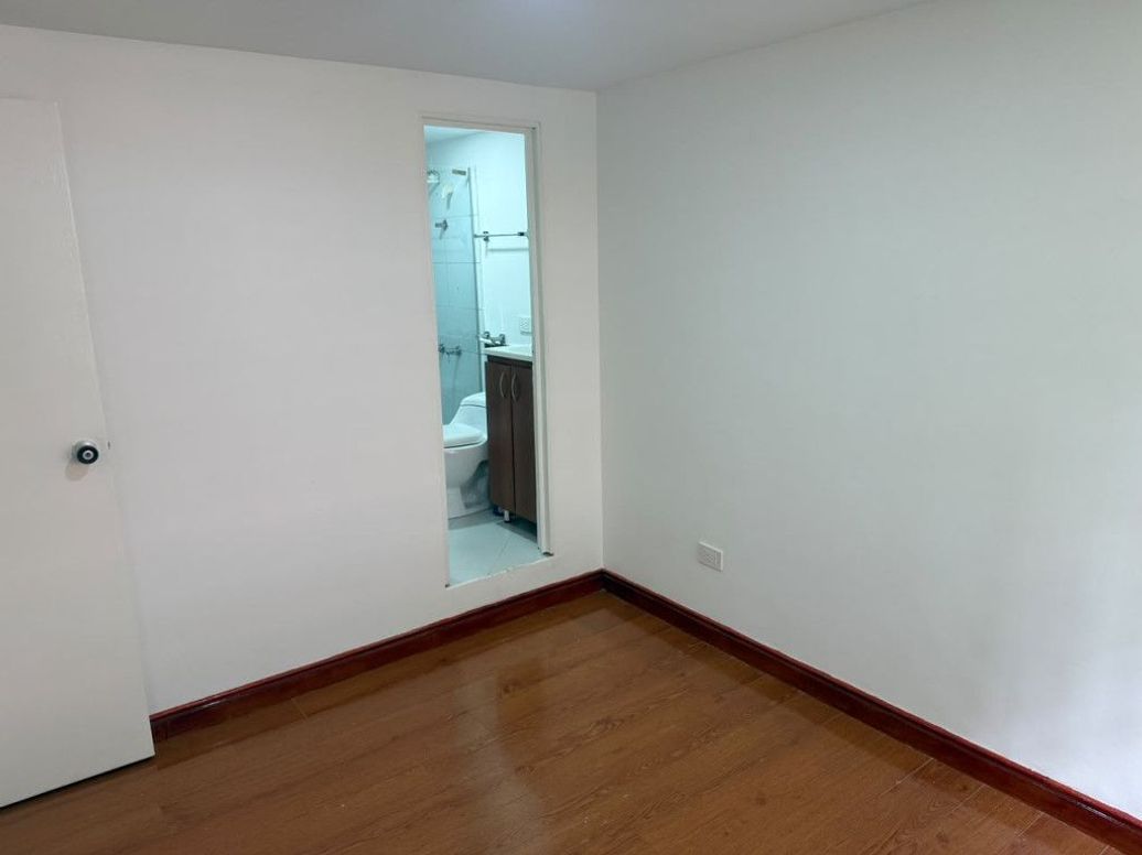 Apartamento de 2 alcobas en venta en Pardo Rubio, Bogotá, 59 m² · foto 12 de 20